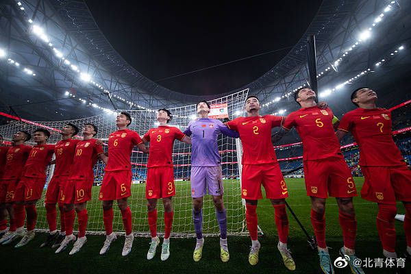 这类暗影，让有着五千年文明的这块地盘上的人们，惭愧不已。